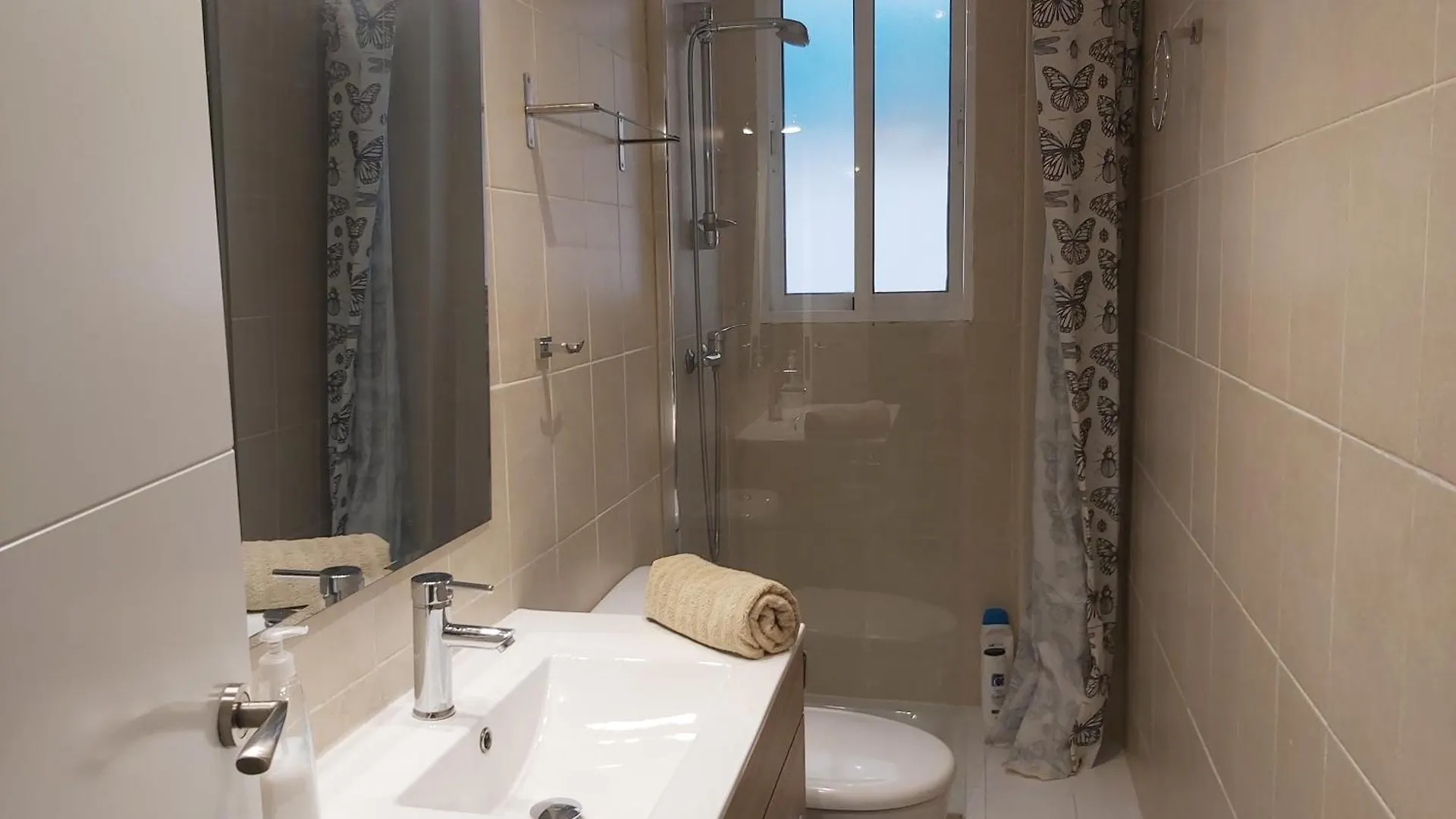 Del Parque Flats San Millan Family Apartment Málaga