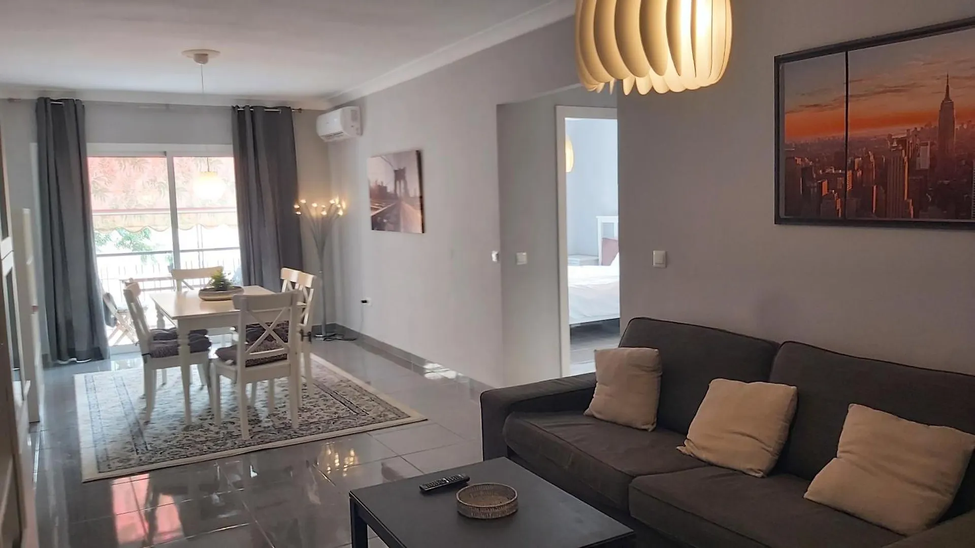Del Parque Flats San Millan Family Apartment Málaga