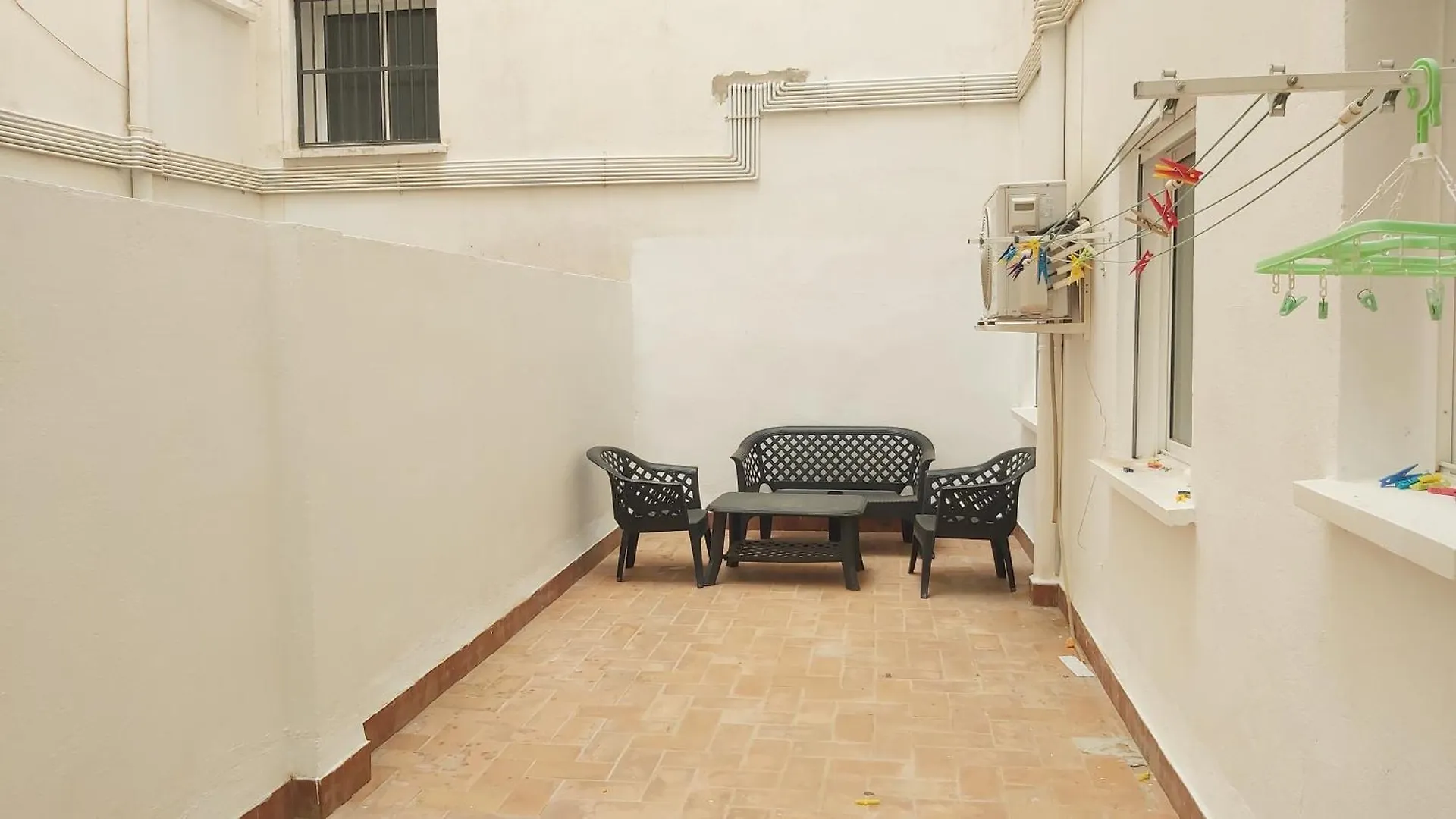 Del Parque Flats San Millan Family Apartment Málaga
